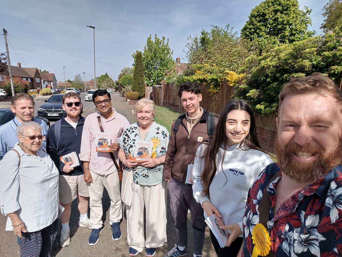 We had a big <a href="/BromleyLibDems/">Bromley Borough Lib Dems</a> weekend on the doorsteps across Bromley &amp; Orpington as postal votes land on doormats. Great to be out in the sunshine speaking to residents. 📮🧡
Once you've voted by post wherever you are, you can let us know using this link:
libdems.org.uk/voted