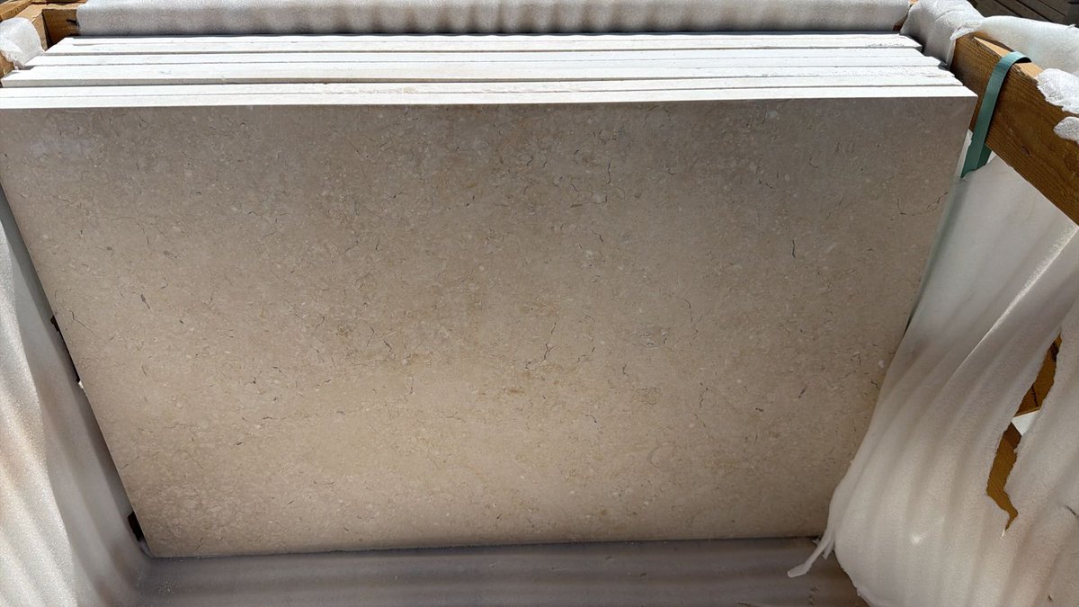 Reham2000_SL's tweet photo. Galala Marble — timeless beige elegance.

Ideal for flooring, cladding, façades, and architectural detailing.
Built for durability. Designed for luxury.

📩 DM for catalog &amp; quotation

#GalalaMarble #NaturalStone #Architecture #Marble #GlobalExport https://t.co/uYGRerg7L7
