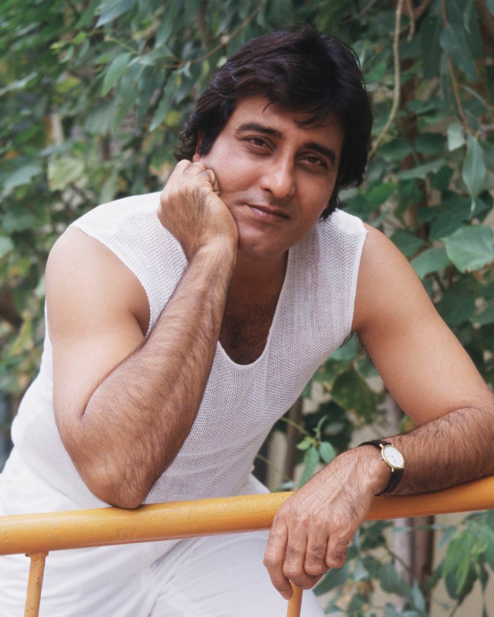 IIFA's tweet image. Remembering Vinod Khanna on his death anniversary - a timeless legend whose effortless talent and unmatched charm continues to inspire generations 🤍

#IIFA #Bollywood #VinodKhanna