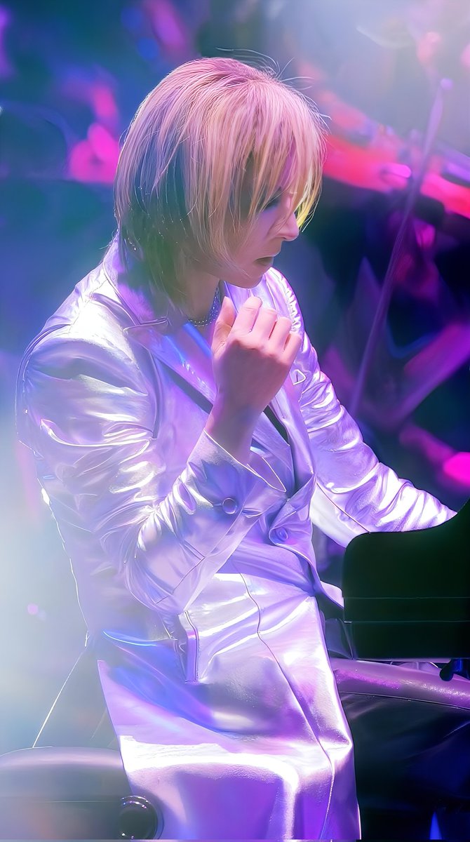 <a href="/YoshikiOfficial/">Yoshiki</a> #𝒀𝑶𝑺𝑯𝑰𝑲𝑰 さん꒰ঌ🌹ℬ 
時差が発生するので
誤解を招く内容に成るかもしれませんが💦

#KTLA への生出演をされるから
居場所はLAだとばかり…

戻られたまさかの真実を知って
驚いてしまいました🛬🫢💧

驚年にされると伝えられた2026年
お気持ちはよく解るけれど
酷いと倒れてしまいますよ😢🫧