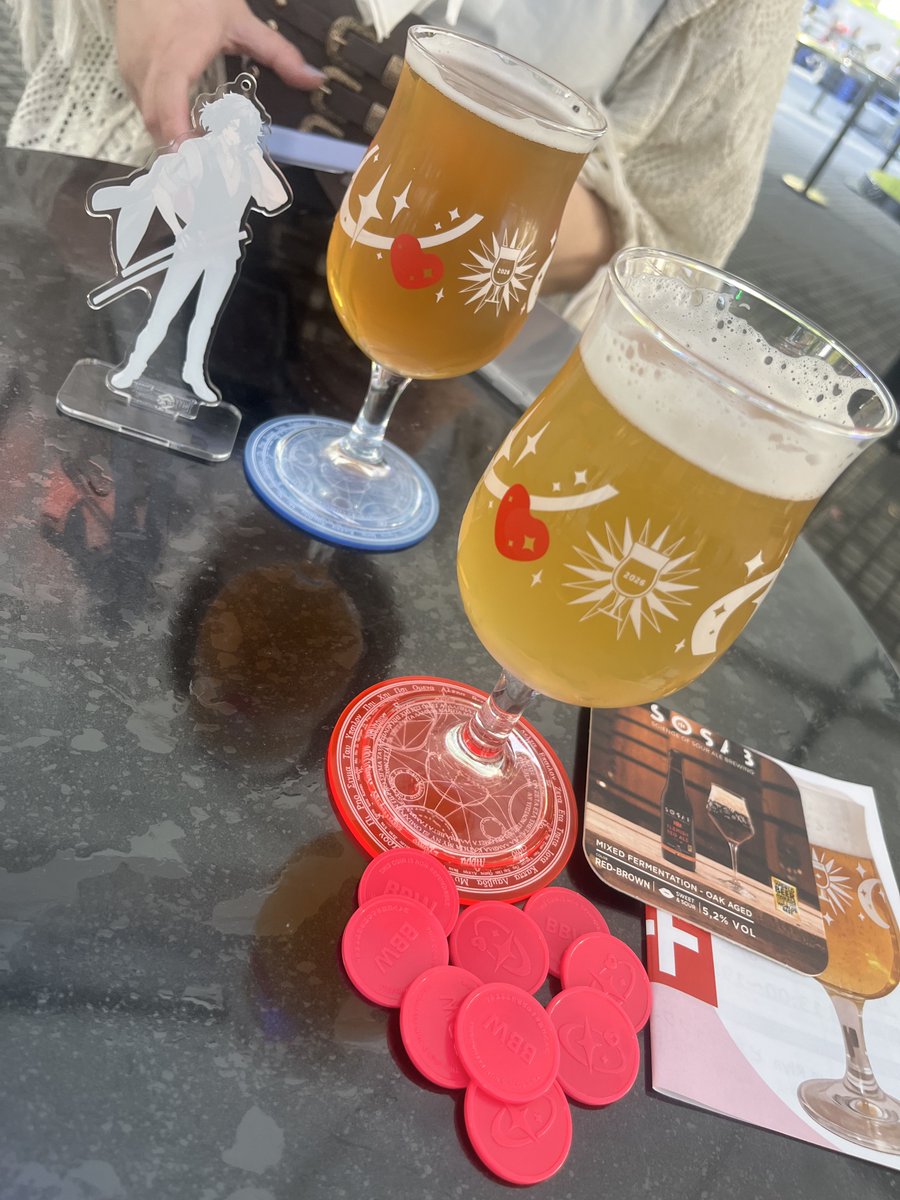 最終日ギリ間に合った武器屋さん…!!
お目当てだったコースターは早速ベルギービール召喚に役にたった!!w
そして武器持ってお写真撮ってもらったらわかってるすぎる…
大剣選んだらキッチリサンライズパース!!
すごく楽しかったです✨️🙌🏻

 #武器屋