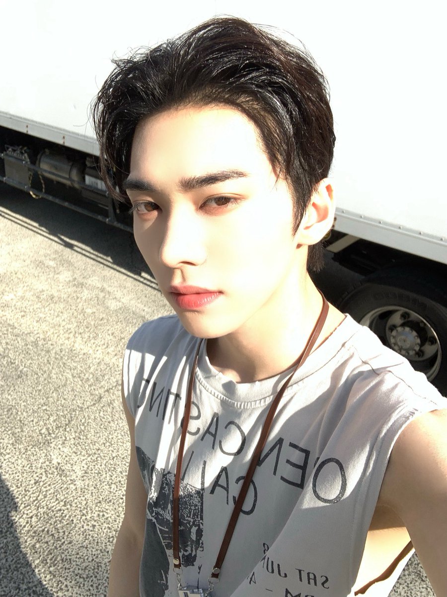 WHIB(휘브) tweet media