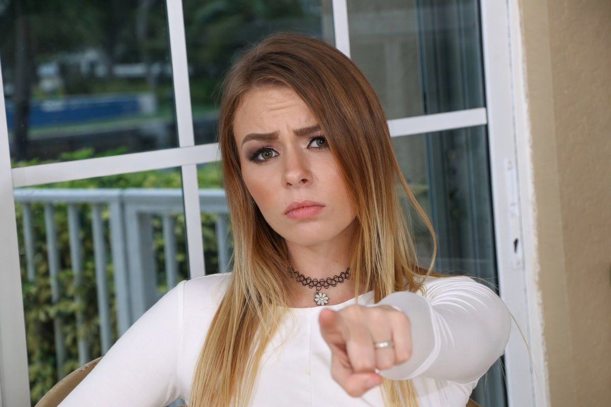 itis_Jarvo33's tweet image. Name: Alex Blake
Stage Name: Alex Blake
Date of Birth: 14 April 1998
Age: 28 years (as of 2026)
Place of Birth: United States
Nationality: American
Height: Approx. 5 ft 7 in (170 cm)
Weight: Approx. 55–60 kg
Occupation: Model &amp;amp; Actress
Years Active: 2016 – Present
Known For:
Work