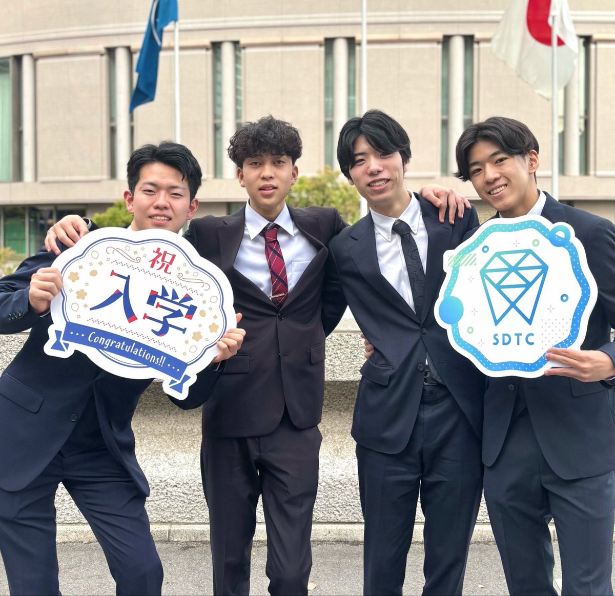 新大阪歯科技工士専門学校 tweet media