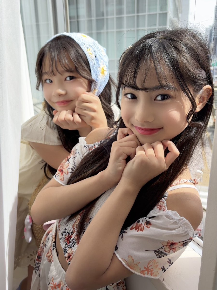 DP_SARII925's tweet image. ただい( ͜🥭 ･ω･) ͜🥭ﾏﾝｺﾞｫ

習字行ってきたよ🖌📄‼️

今からお友達と遠足のおやつ買いに行ってくるꕀ🍭🍬🍪
ʕ˶'༥'˶ʔ
何買おうヾ(≧∀≦*)ﾉﾜｸﾜｸ……🍿🍫

大好きメイメロと🧡💜
#TikTok   #5年生  #js5
見てね💕︎
vt.tiktok.com/ZS9k8AYv8/