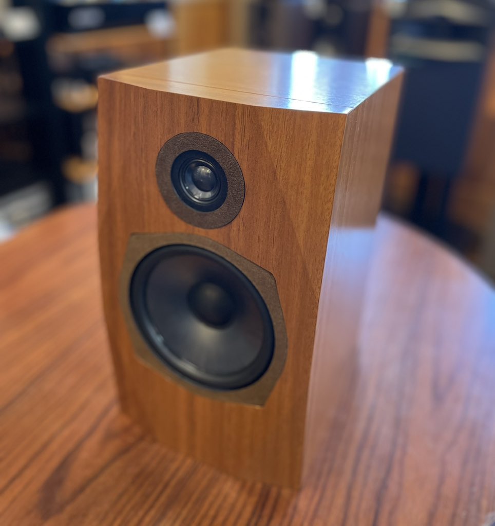 otaiaudio's tweet image. Tecnologia e Cuore
DS-TC52B

#otaiaudio  #オタイオーディオ #audio #sound  #music #音楽 #tecnologiaecuore
#dstc52b #スピーカー #diatone 
#オーディオショップ #オーディオ #オーディオのある生活

otaiweb.com/audio/shop-ite…