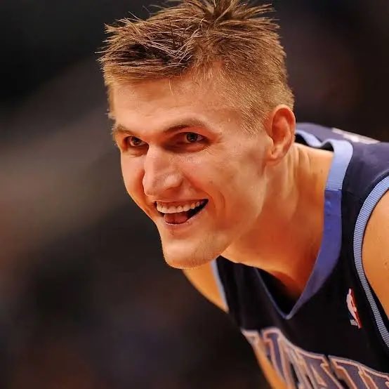 Coach Dee tweet media