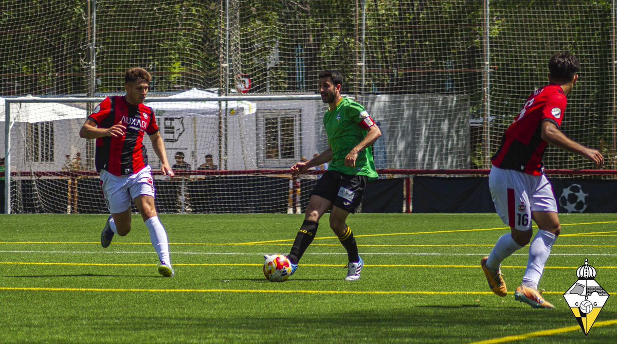CDGalapagar's tweet image. 📝 PRIMER EQUIPO | JORNADA 32

No pudo ser para nuestro primer equipo en Ganapanes. Los de Javi Zamorano realizaron un buen partido, pero acabaron cediendo los tres puntos.

@UnionAdarve 1️⃣-3️⃣ #CDG

¡QUEDAN DOS FINALES!

#ModestaLocura
#UnPuebloDosColoresUnaIlusión💛🖤