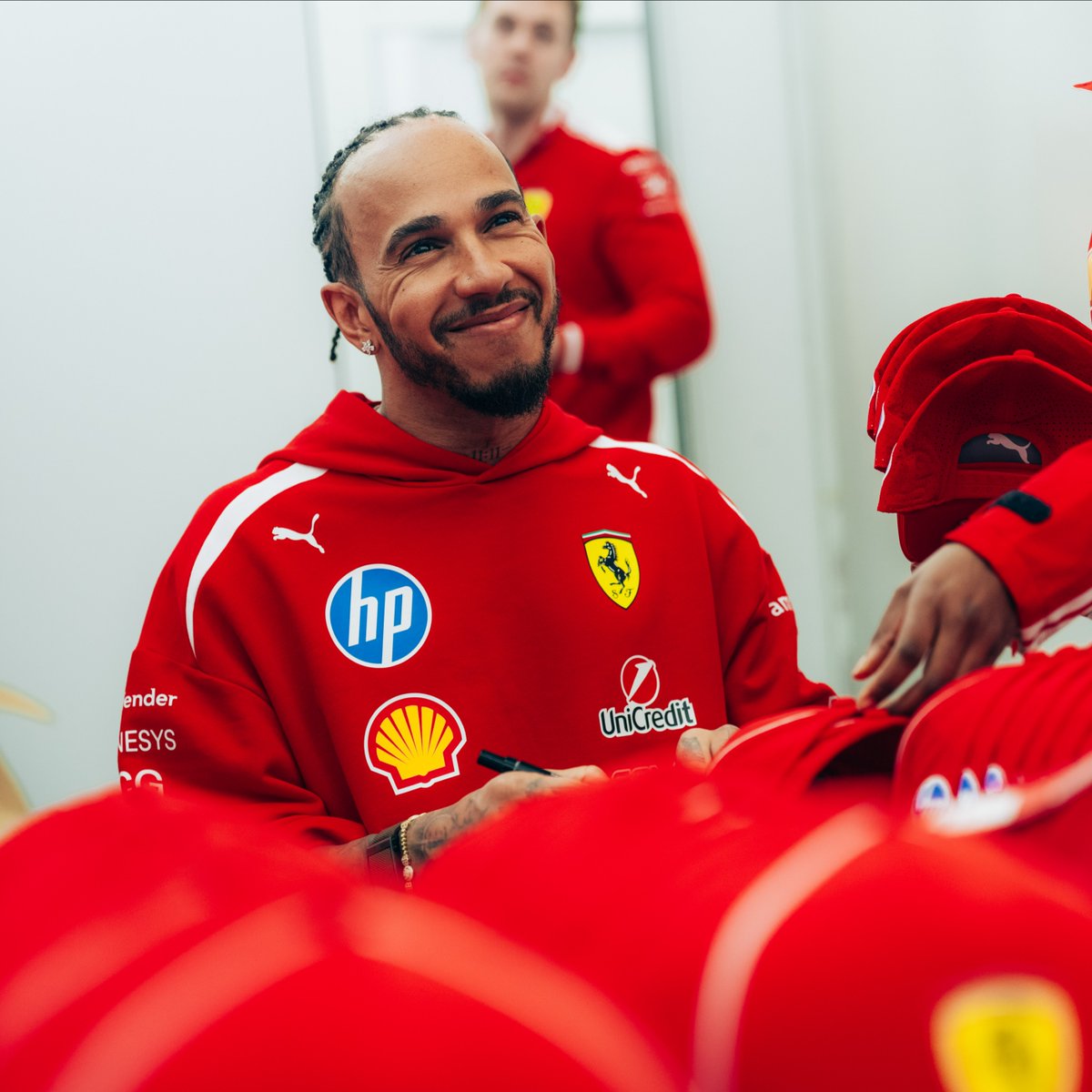 ShellMotorsportTeam tweet media
