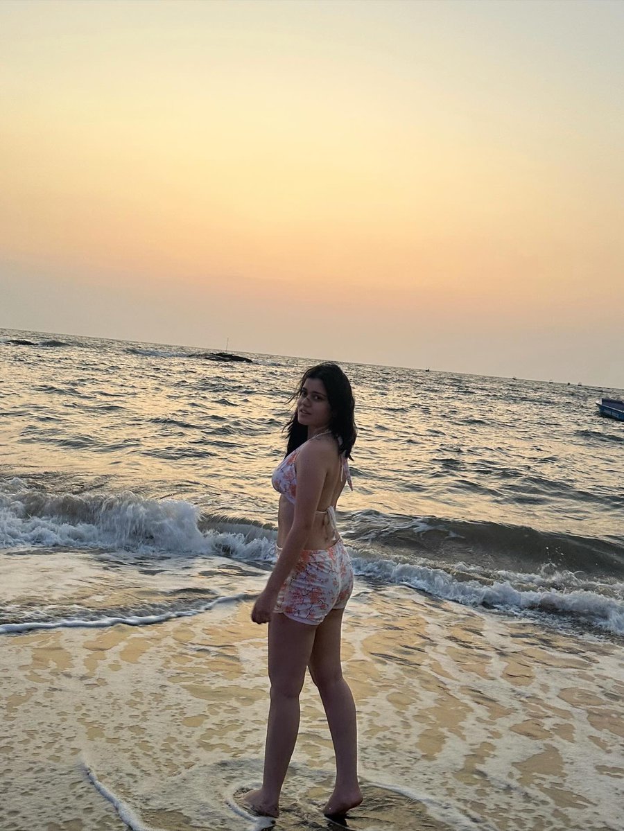 𝙉𝘼𝙑𝙀𝙇 𝙉𝙄𝙍𝙑𝘼𝙉𝘼💦 tweet media