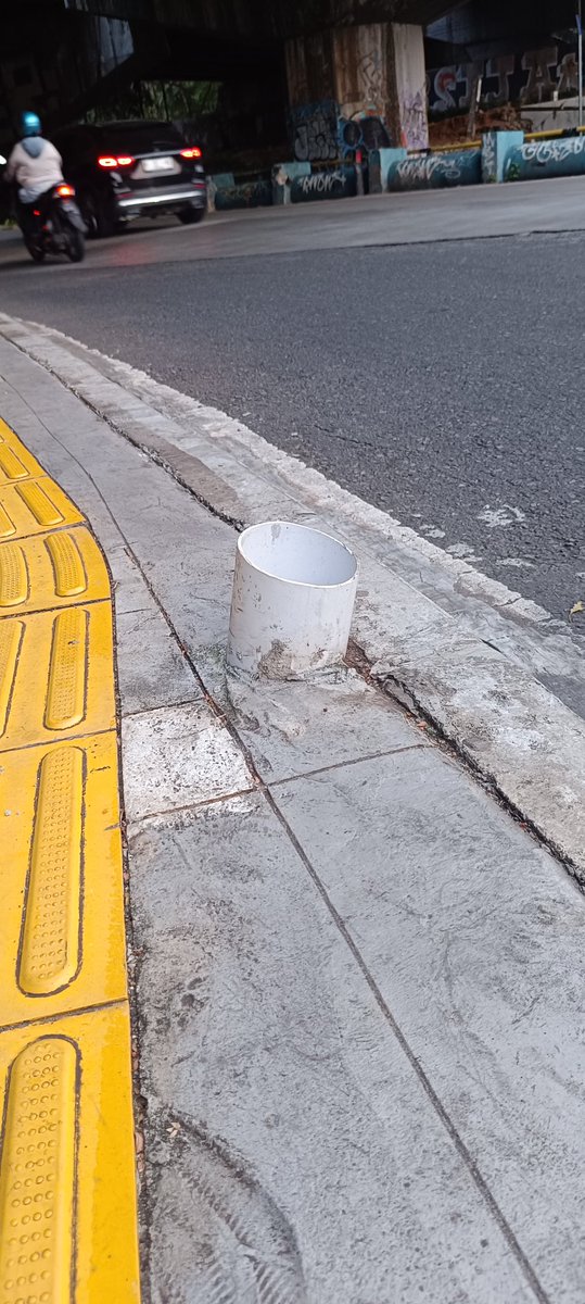 Fiat Justitia Ruat Caelum tweet media