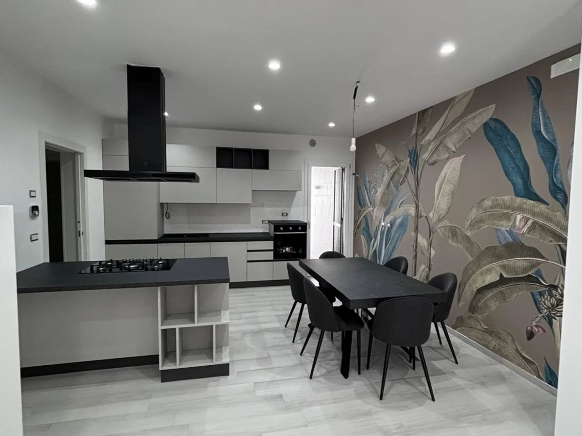 Dadda2016's tweet image. Voi la cucina la preferite con l’isola o con la penisola?
Io la cucina la preferisco con la cuoca! 📷📷📷
#interiordesign #progettosumisura #mistervetrano #mobilificio #veglie