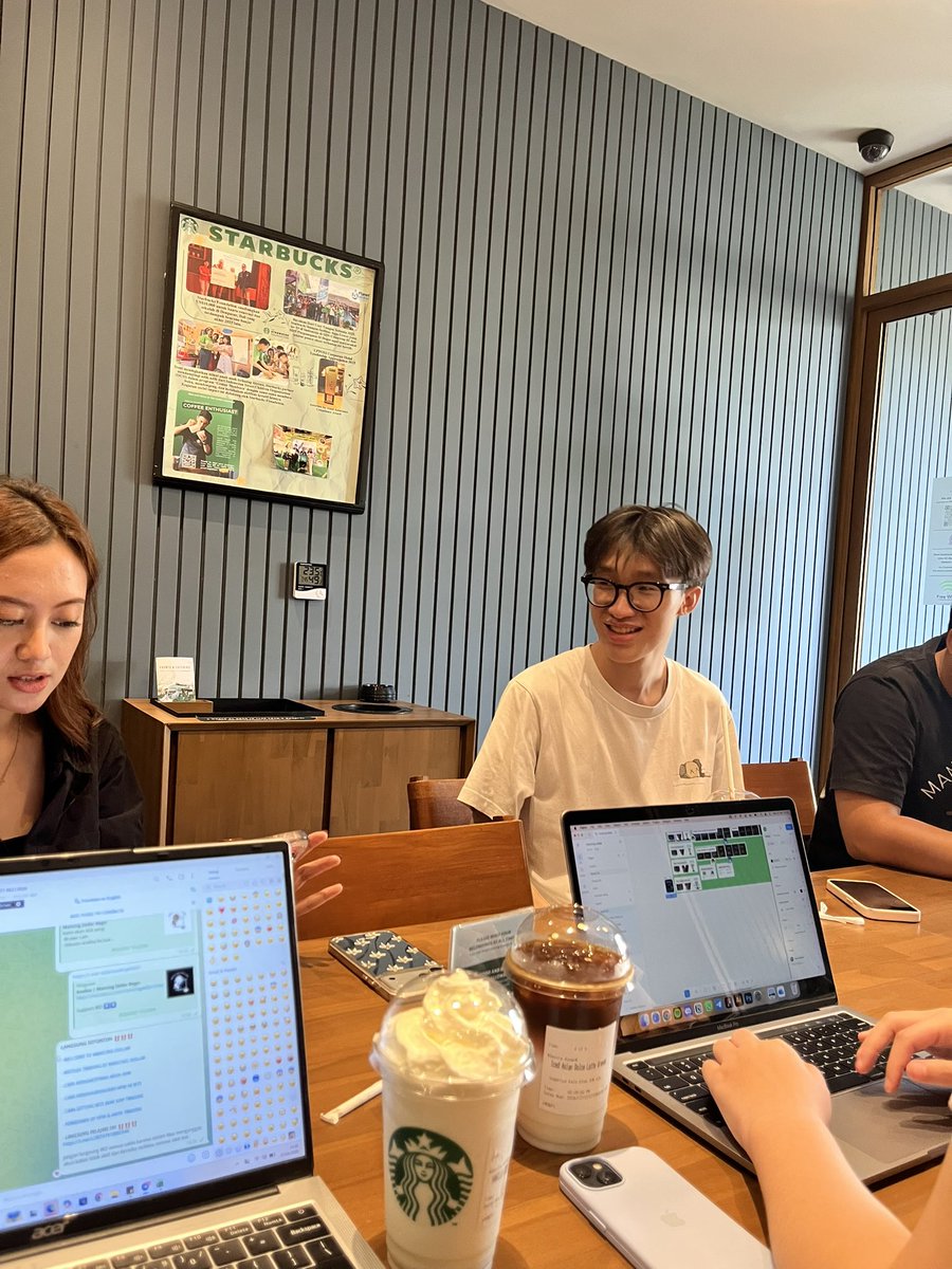 biji nanas tweet media