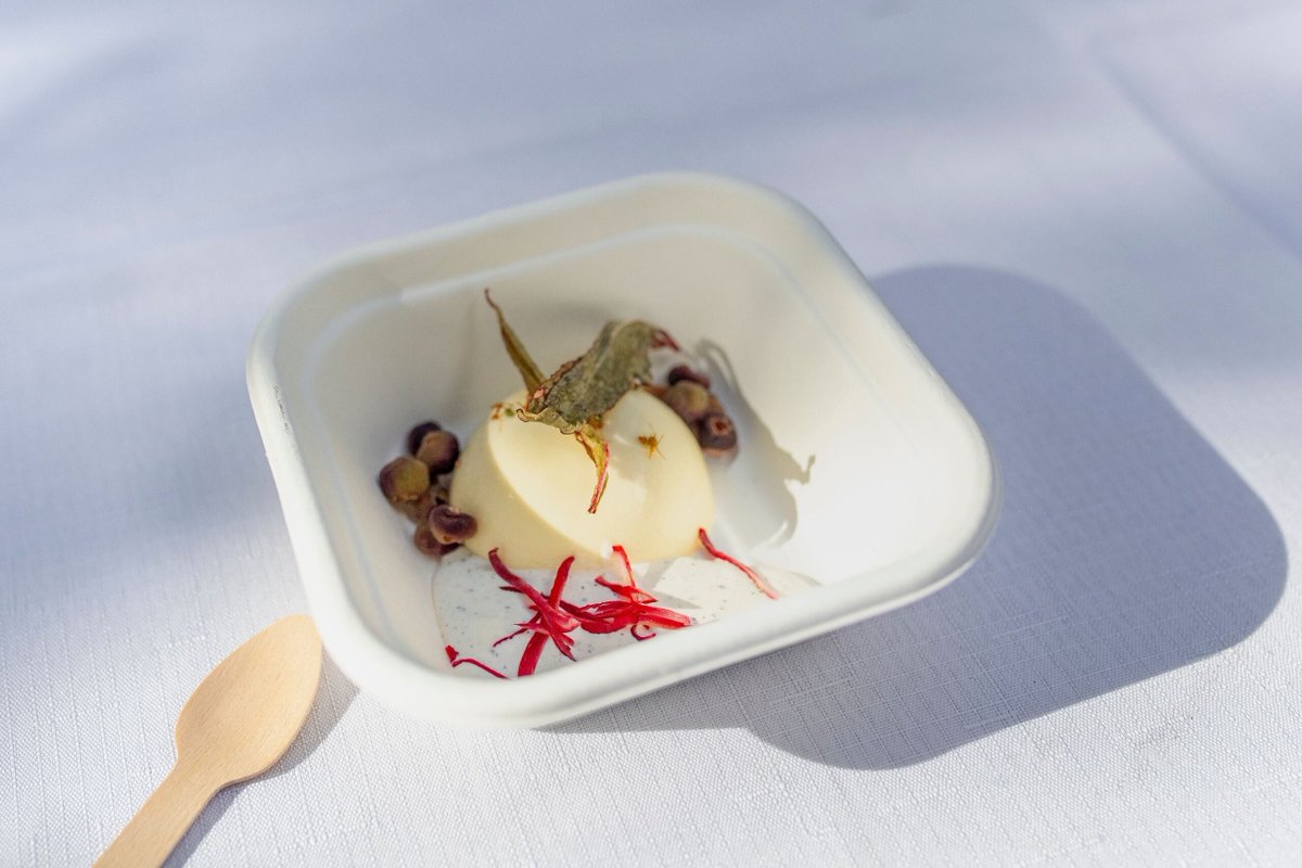 KakaduNationalP's tweet photo. Come hungry 🍃

Taste of Kakadu showcases native ingredients and bush food flavours that have sustained Bininj/Mungguy for thousands of years.

🍽️ Tastings
🌱 Kakadu plum + more
🥘 Cooking + demos https://t.co/NK6mRM16qp