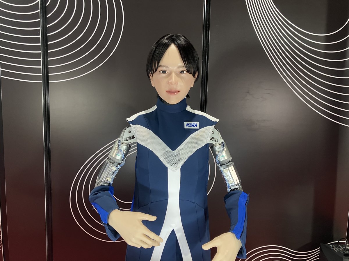 SusHiTech_SUJP's tweet photo. 📷【#STT2026 デモ・展示紹介】

Focus on の4つの注力領域の中で「Robotics」のデモ・展示を紹介！

🏢企業名：AVITA株式会社
📍展示場所：4階 WEST 3 A-142

接客活用コンセプトモデルのヒューマノイドを展示。
日本人に近い体格とシリコン皮膚が生み出す温かみある外見で、視覚・動作データをもとに自律動作し来場者との自然なコミュニケーションを実現！

詳細はこちら🔗
https://t.co/KPXsAEpLzw

#AVITA #Robotics #スタートアップ #イノベーション