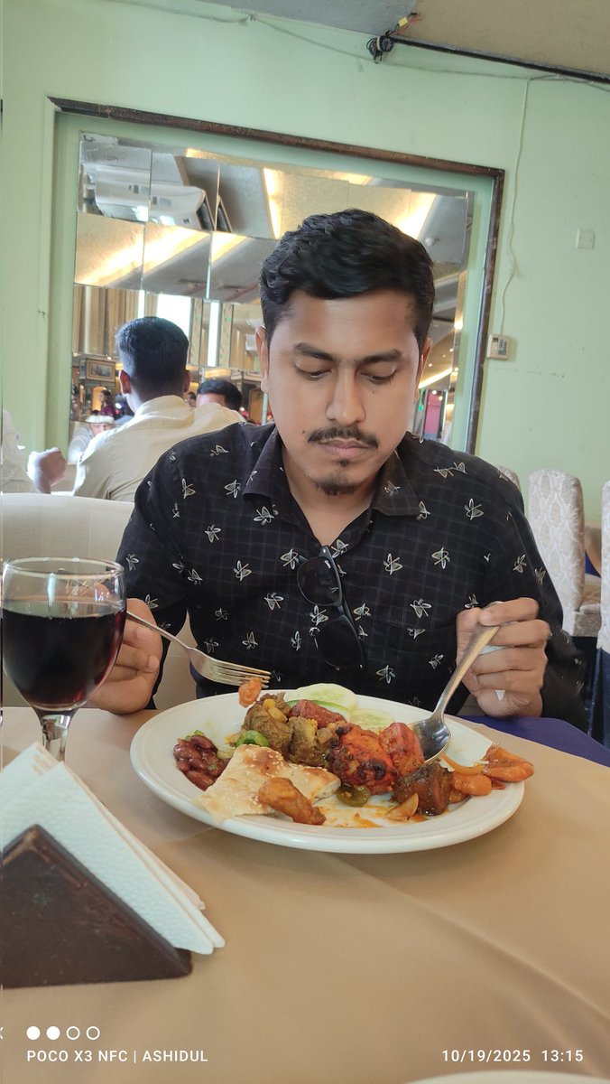 SuyaibAntor's tweet image. Savoring the moment and every delicious bite of this meal. 🍽️ 
Good food, good mood, and great company – a recipe for a perfect day!

#LunchTime #GoodFood #FoodieHeaven #BonAppetit