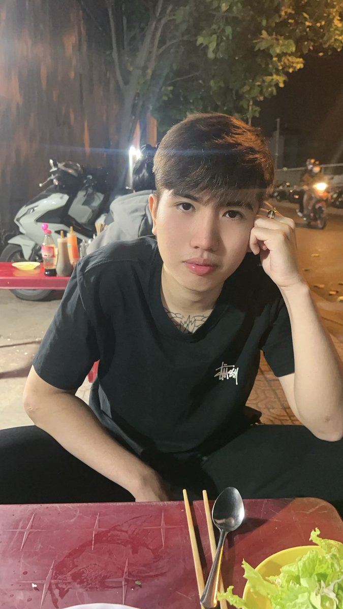 Minh Lê tweet media