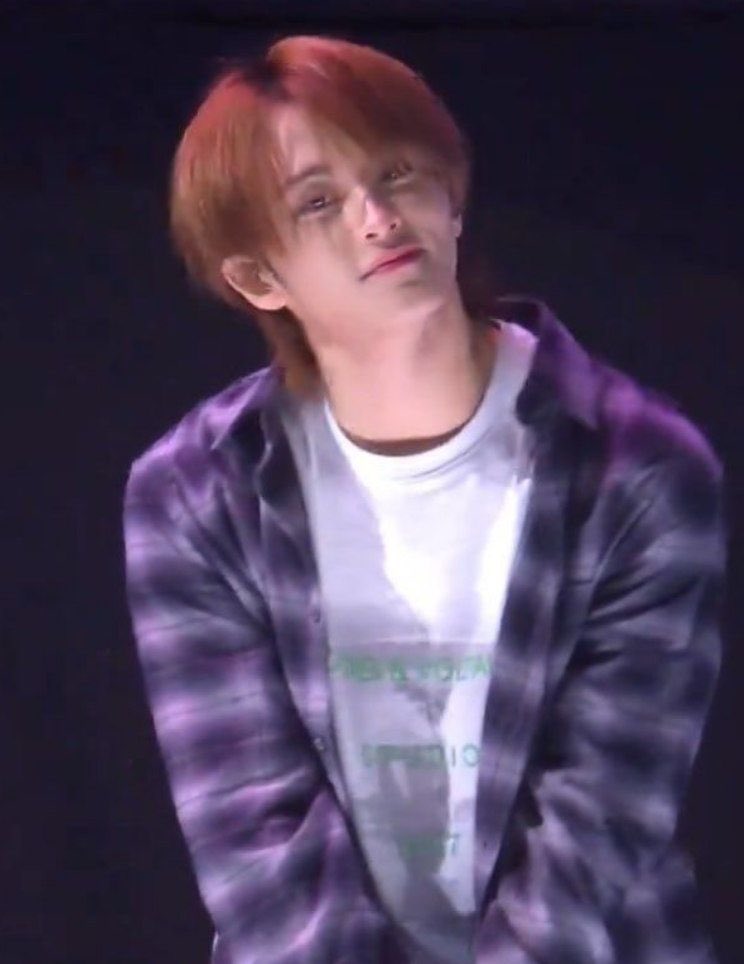 마크는
짧머일땐잘생겻고
긴머일땐아름다와
(얼빠가작성한트윗입니다)