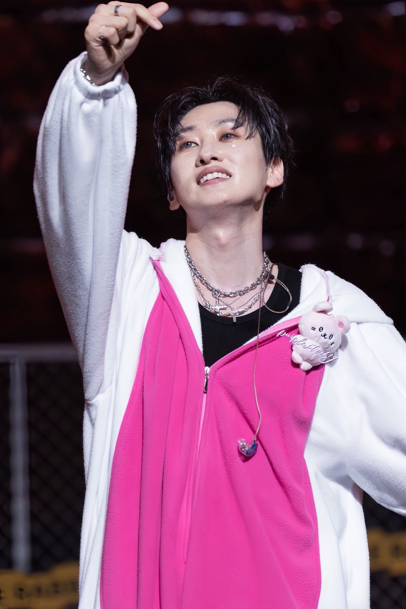 purpleSWing tweet media