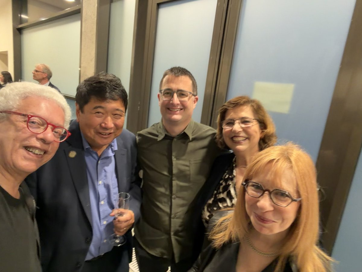 Hragy's tweet photo. In #ESCPrev26 it was a true pleasure being with some of the giants of preventive cardiology, as an IC I never lost my compass,real medicine is preventive,those Cardiologists have minimal industry interests, and much less income! They do it cause they love it!
Respects! https://t.co/kZN4D9ynCU