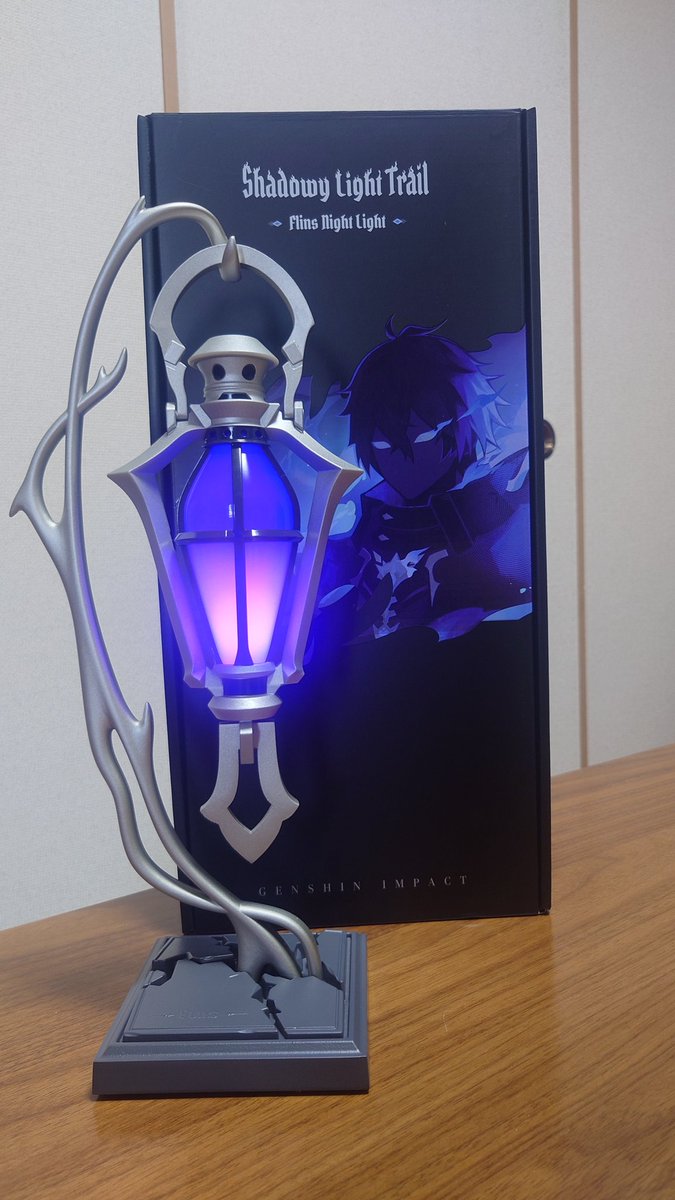 ha_chi_ca78's tweet photo. 届いたぁ〜🩷
6月に届くと思ってたから早く来てくれてうれしぃ〜✨
青も紫に点滅？点灯、明るさアップしてめちゃ綺麗な色✨

高かったけど(ランプも送料も笑)買ってよかった😁👍❤️
#原神
#フリンズ https://t.co/rC8W9CVCq9
