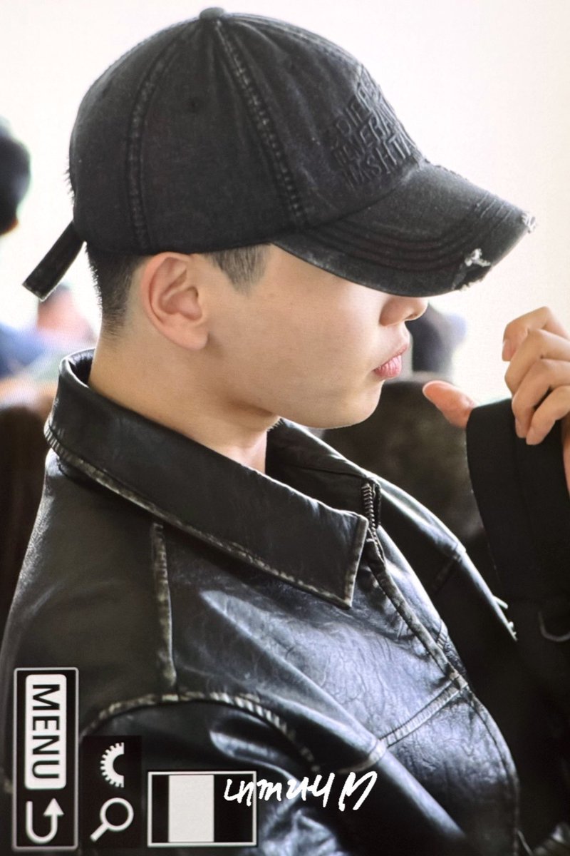 98O7I7SH's tweet photo. 260427 pre.
🫡🫡🫡🫡🫡
#에이머스 #AIMERS #승현 #SEUNGHYUN #씅짱 https://t.co/XSAfmFIJgQ