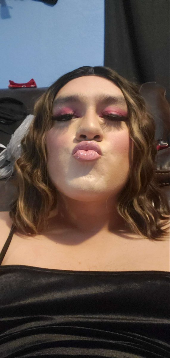 Sissy Dani tweet media