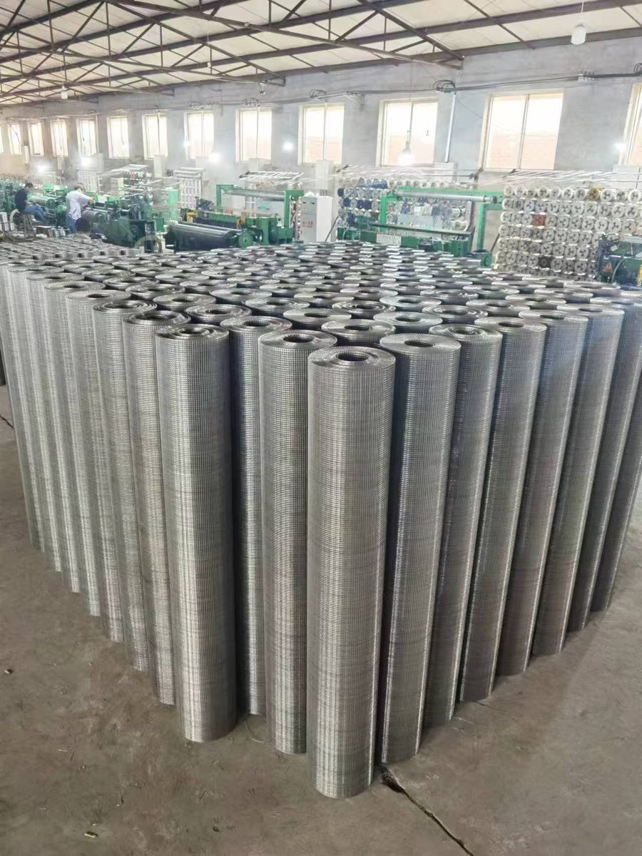 ShashaYou289181's tweet image. Looking for reliable metal mesh?👀
Our 304/316 stainless mesh is your best choice.
DM to get free sample!

Details determine quality✅
Precision weaving, stable structure, no deformation.
Stainless steel mesh for global buyers.

#StainlessSteelMesh #WireMesh #MetalMesh