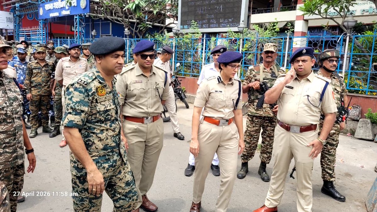BarasatPolice's tweet image. The Superintendent of Police, Barasat PD, along with the Addl. SP (Zonal), SDPO Barasat, and the IC of Madhyamgram PS, reviewed security arrangements, incorporating CBM measures to ensure a peaceful and secure electoral environment.

#BarasatPoliceDistrict #StayConnected