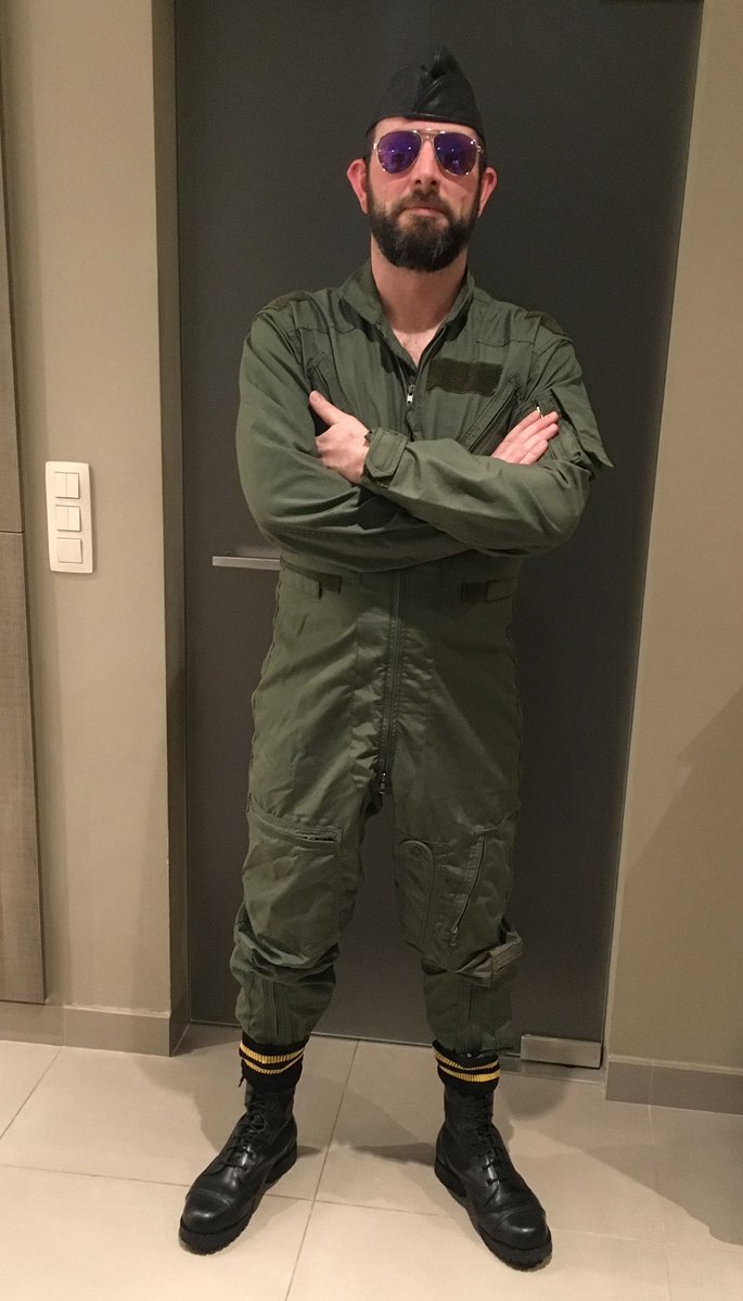 Leather versa tweet media