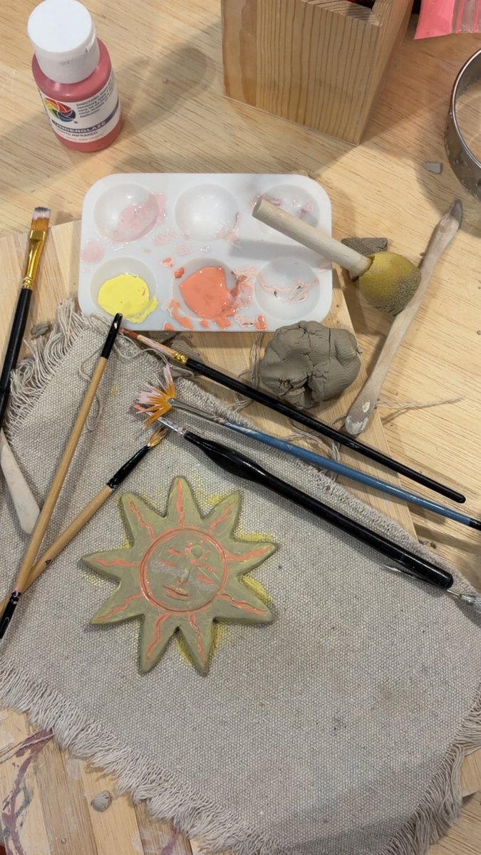 tinySPIDER_'s tweet photo. Clay keychain ☀️ https://t.co/1dKMJfeawZ