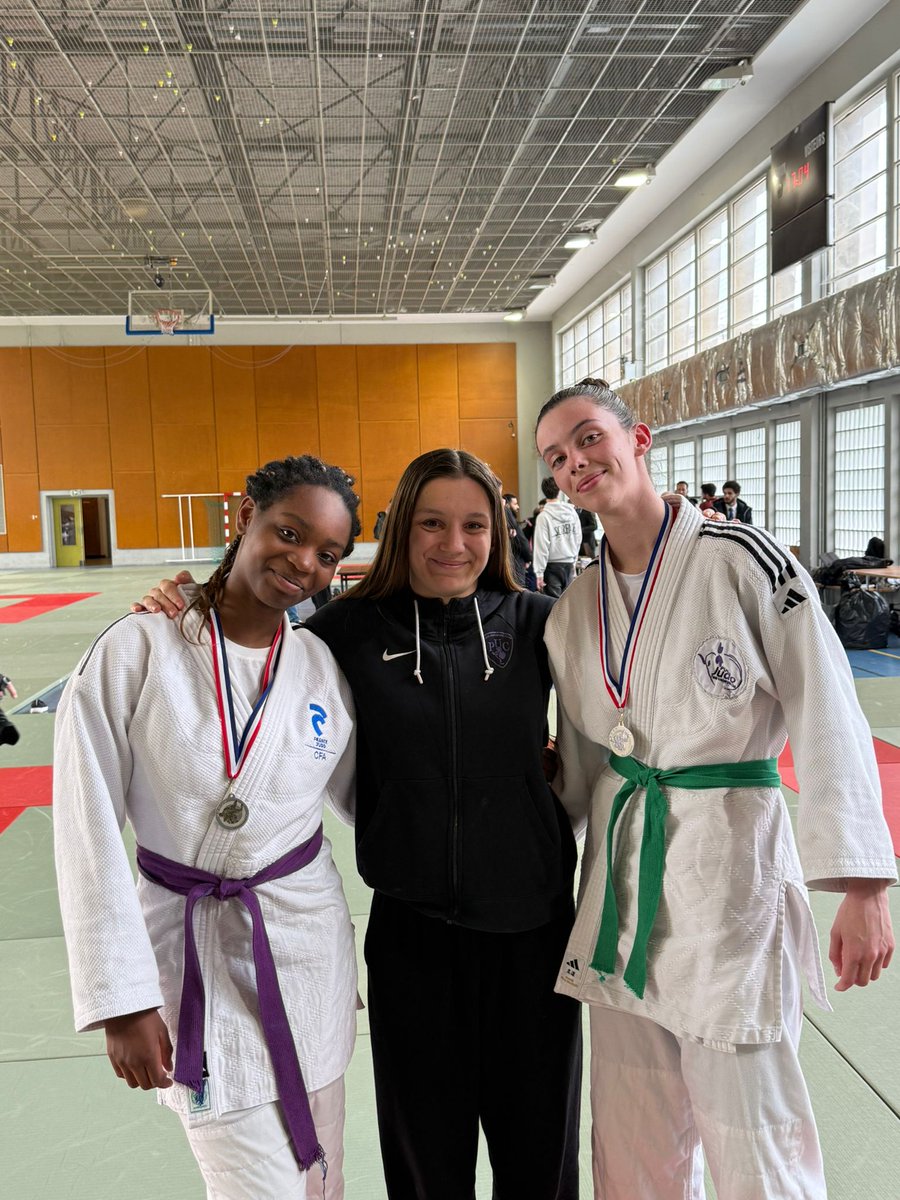 PucJudo's tweet photo. Très belle performance de nos athlètes au Championnat de Paris 2D
Ilyan, Annabelle et Chloé décrochent leur qualification pour le PUC à l’issue d’une compétition réussie.
Une étape importante franchie pour eux, que nous aurons le plaisir de retrouver au Championnat de France https://t.co/9AnJZSRqzW