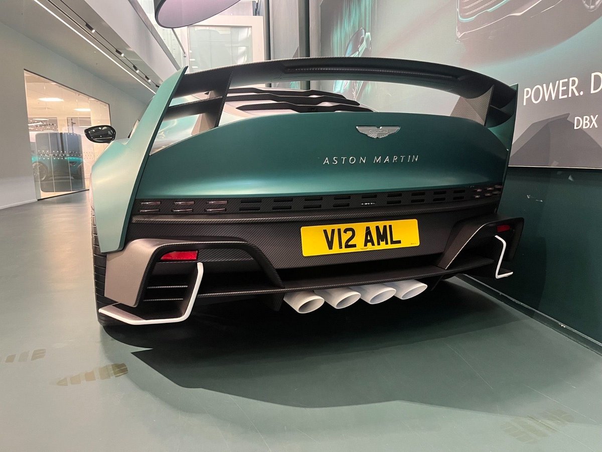 HWM_AstonMartin's tweet image. These special guests were relaxing in the lineup at the factory on our recent visit…

It’s always incredibly special visiting the factory, as you never know what’s going to be waiting for you when you walk through the door!

#valiant #valkyrie #astonmartin