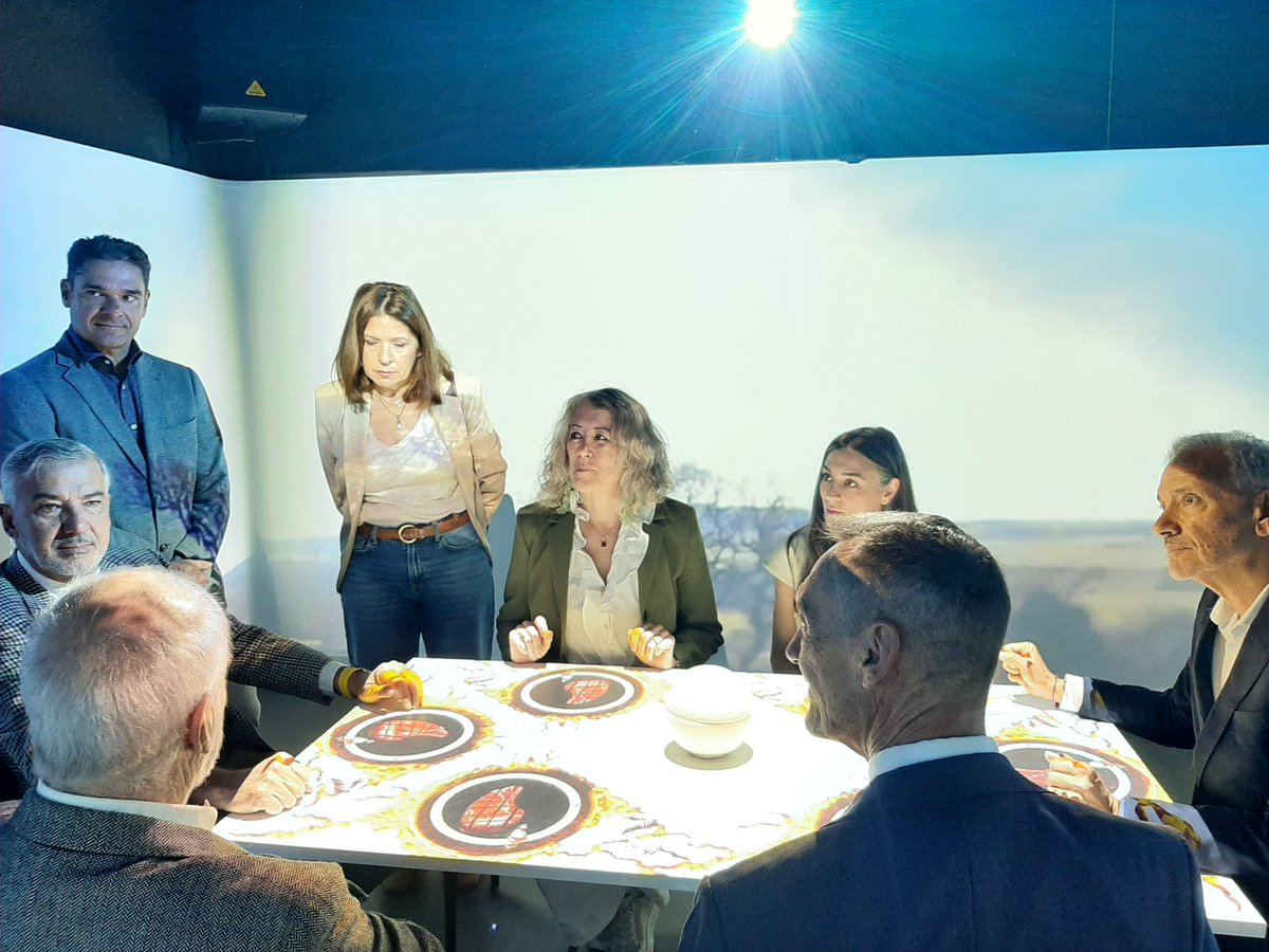 SEDIAgob's tweet image. El Gobierno destina más de 22M€ a proyectos #RETECH en Canarias para impulsar la IA en turismo y en gestión forestal.

En este marco, Canarias Living Lab ha presentado soluciones tecnológicas capaces de medir en tiempo real el impacto de las experiencias turísticas.

➕
