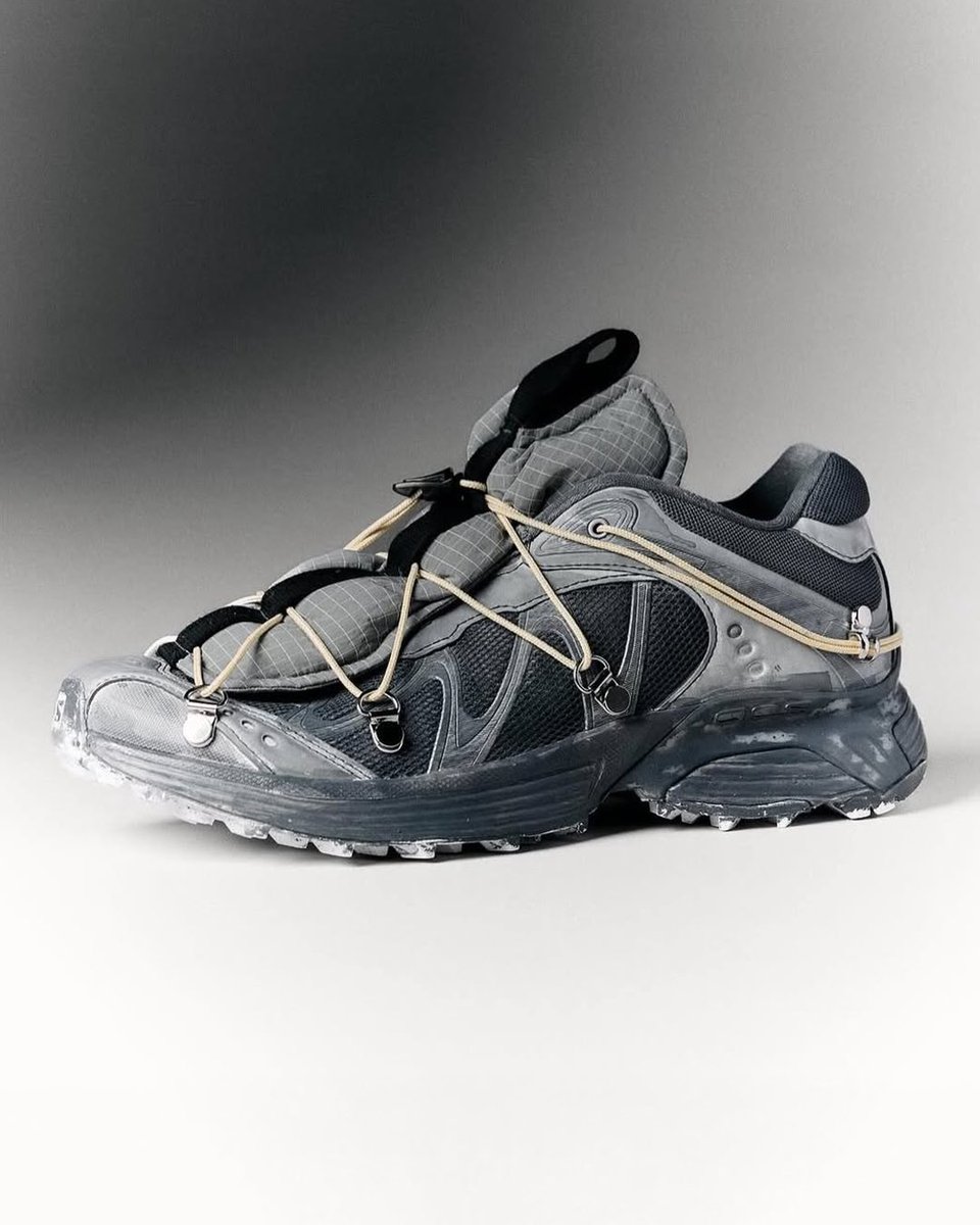 HYPEBEAST's tweet photo. Cop or nah?

ATTEMPT x Salomon XT-Whisper 🔥 https://t.co/GqhZISEev6