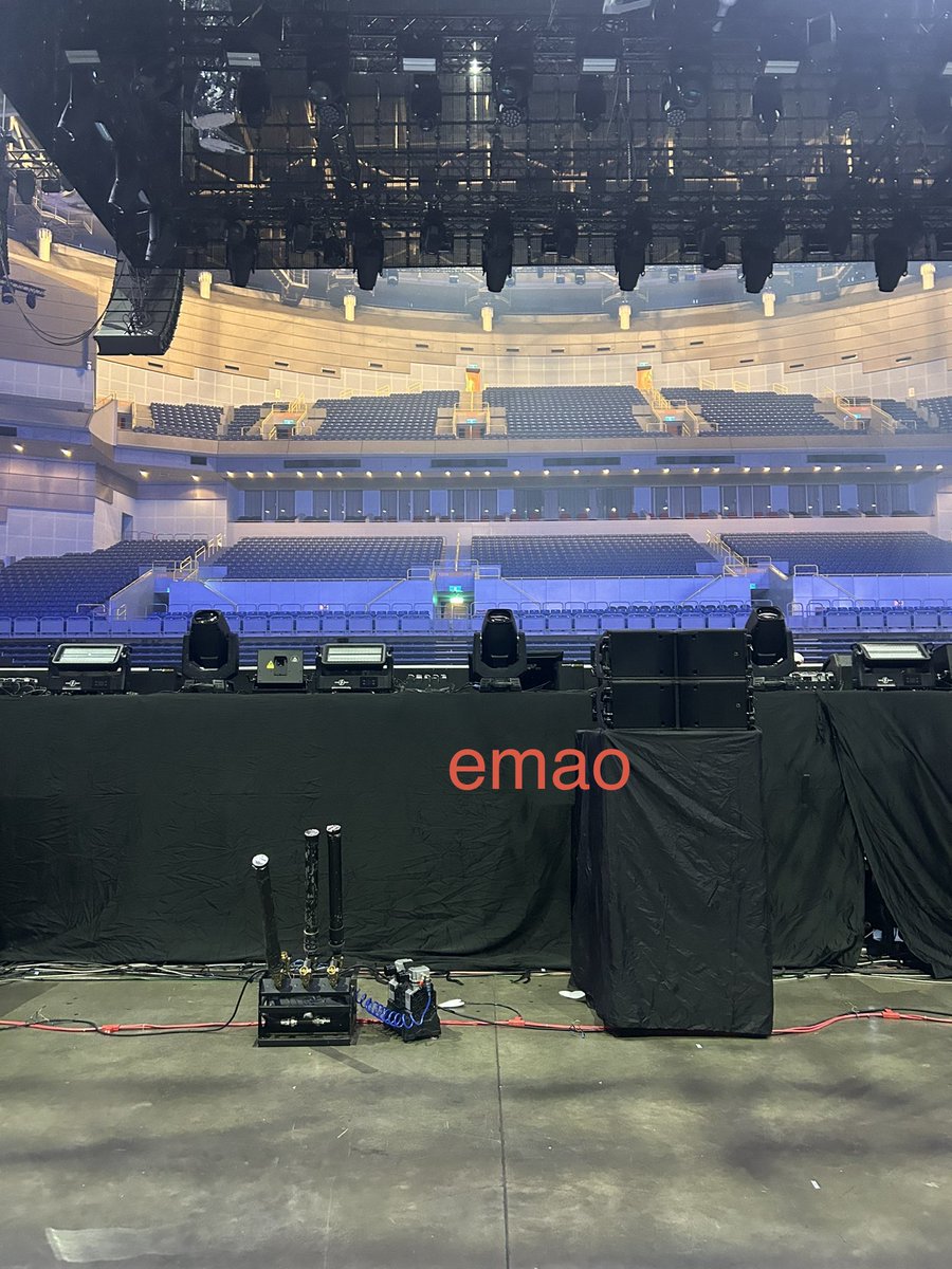 emaoTicket tweet media