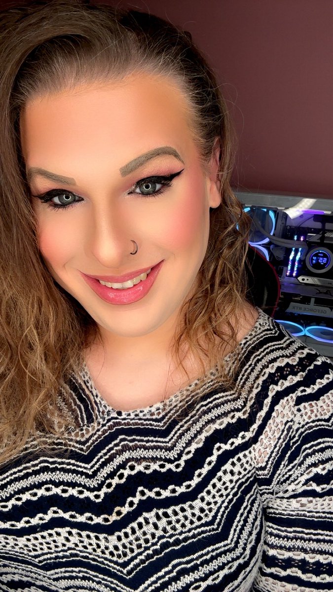 YoGirlKillz's tweet image. 🔴 LIVE on the SEA
😘 Who’s trying to board my ship tonight?
😂 I steal loot AND attention
😇 And need emotional support… 

😘 twitch.tv/yogirlkillz

😘 kick.com/yogirlkillz 

#Twitch #KickStreamers #TwitchStreamers #SeaOfThieves #SOT