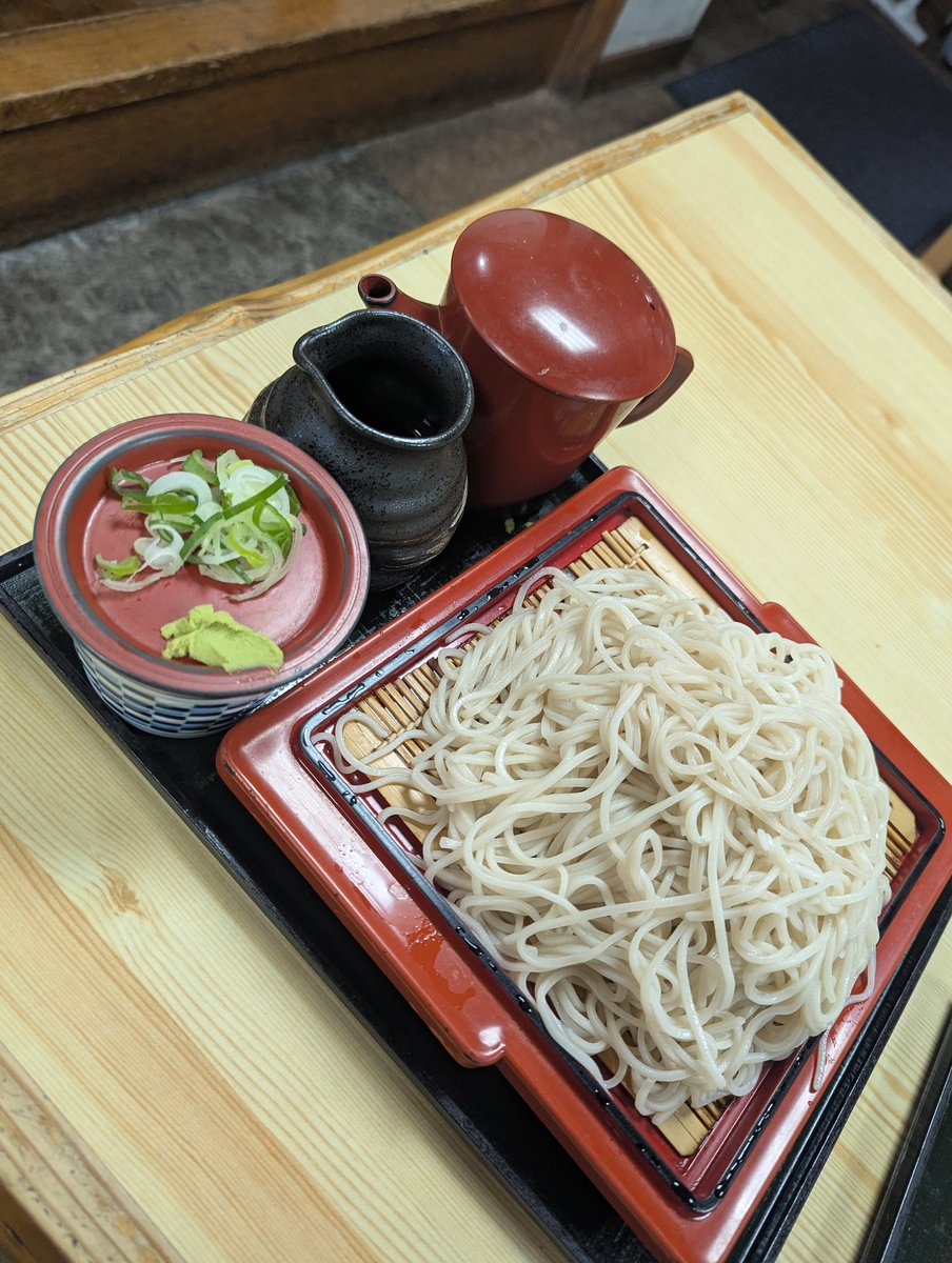 maafeew's tweet photo. 夕食食べたお腹いっぱい
いつもよりも食べてる
気持ち太らないと筋肉つかん💪 https://t.co/CEsb1RxnTz