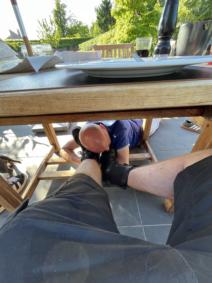 Leather versa tweet media