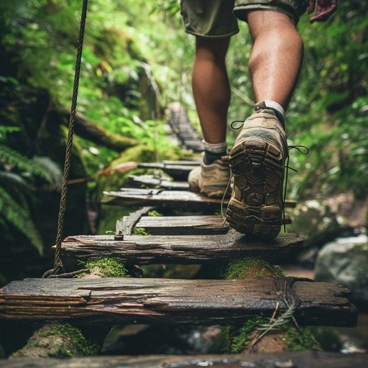 Dolphintoursug's tweet photo. It's a rainy Monday 🌧️ don't forget your rainy safari essentials☂️

-Waterproof hiking shoes 
-Rainy Poncho 
- Cover bags
-light wear
-Quick dry clothing 
#safariappeal 
https://t.co/BRkPfRUFdB https://t.co/KnajpBp7Od