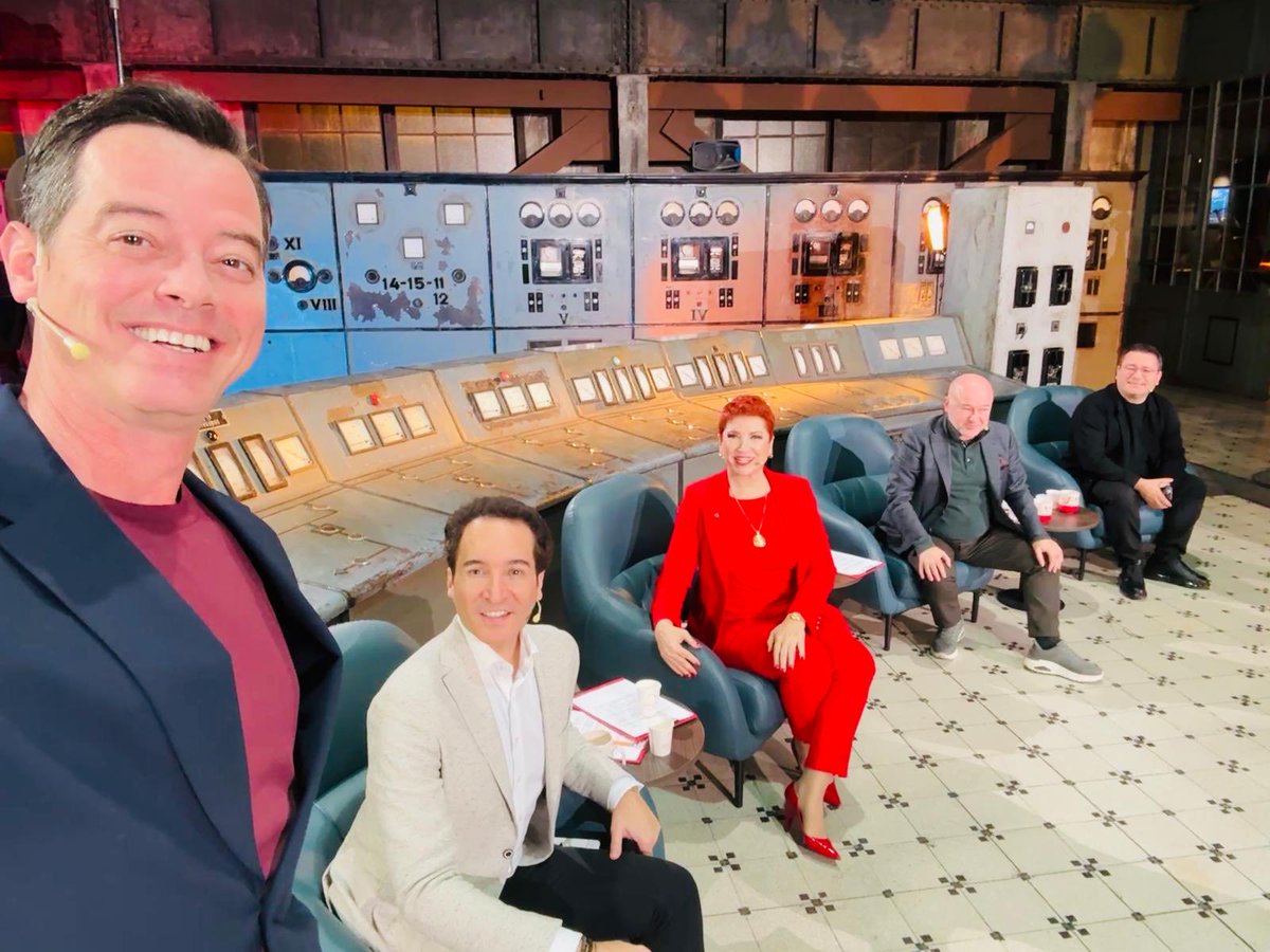 ❤️❤️Bugün

📌 Pazartesi 
📌TRT GENÇ @trtgenc 
📌Saat 21:45
📌BİR FİKRİN Mİ VAR <a href="/birfikrinmivar/">Bir Fikrin mi Var ?</a> 
📌Ve <a href="/fuatsami/">Fuat Sami</a> <a href="/umitkalko/">Ümit Kalko</a> <a href="/baybarsaltuntas/">Baybars Altuntas</a> <a href="/alpkirsan/">alp kırşan</a> ve <a href="/zuhalmansfield/">Zuhal Mansfield</a>  sizlerle ekranlarda buluşmayı bekliyoruzzzzz. #trtgenç #birfikrinmivar