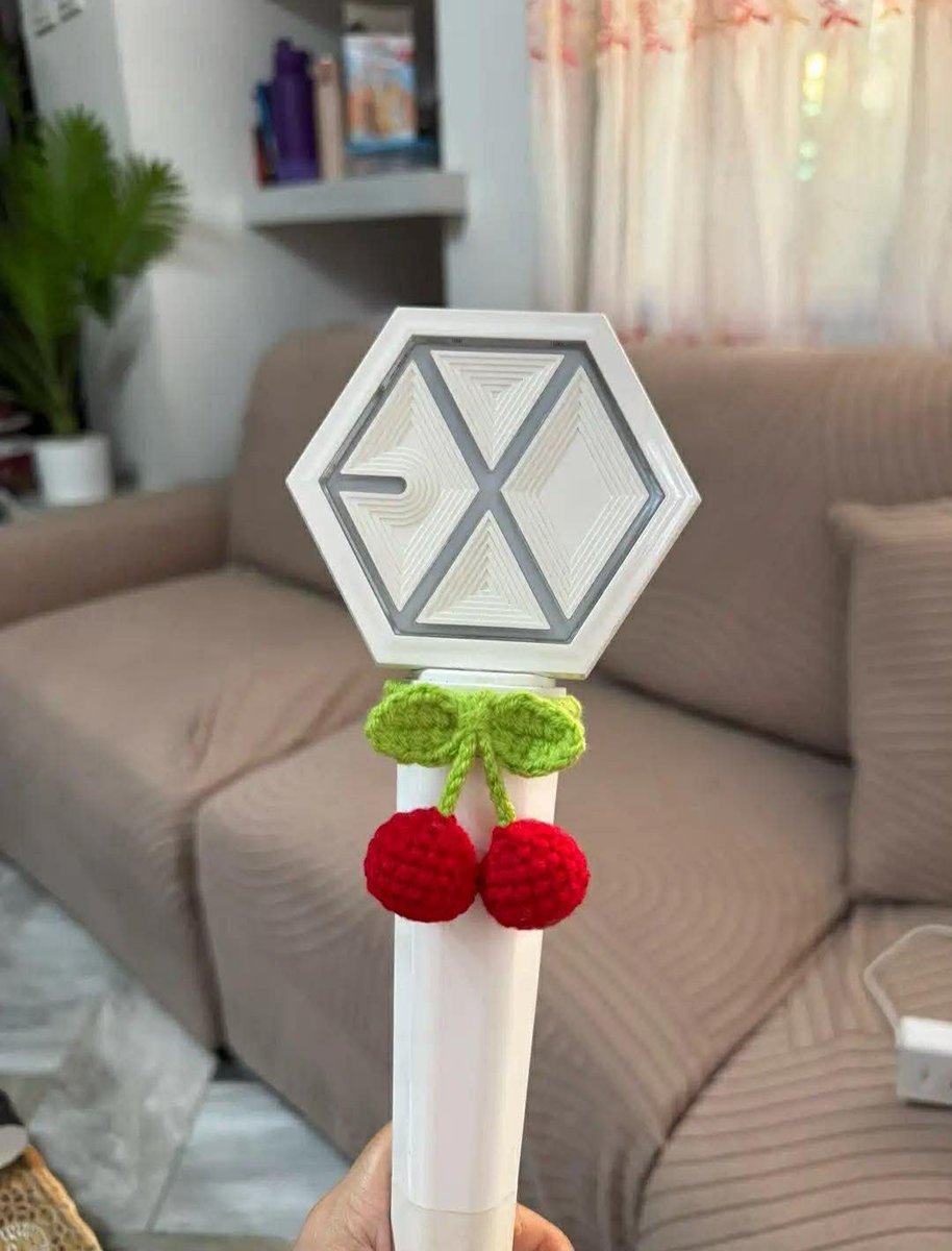 FREEBIES FOR EXO PLANET #6 -   EXHORIZON MANILA 👑

Fan support by  <a href="/valeighrina/">YeolMaeOnlyOne</a> 🍒
Art: Engrly Prints &amp; Crafts/ Gifted yarns

- keychain 🐶🐣🐧🧸🐰
- eribong cherry crochet 🍒
- eribong animal decor 🐰🧸🐧🐣 🐶

• like &amp; rt
• strictly 1:1
•  time &amp; loc : (tba) 

#EXO