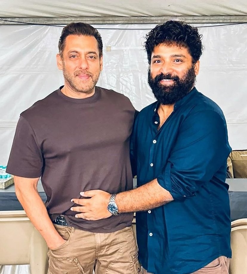 LATEST: Megastar #SalmanKhan on the sets of #SVC63 🔥