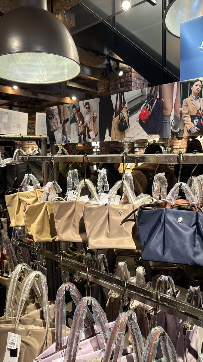 sprkledust ♡ #🖤❤️💚 tweet media