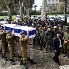 Israeli sources : 
"The Israeli army now realizes that "Israel" has lost the current military campaign in #Lebanon , and Chief of Staff Zamir must act immediately."

A statement that foreshadows something very big that will happen soon in southern Lebanon.
 #NetanyahuWarCriminal