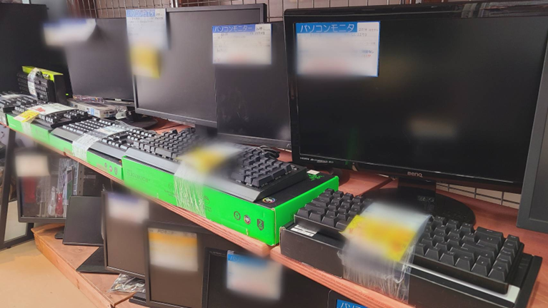 yorozuya_m0175's tweet image. 萬屋むつ店家電コーナー、🌸スプリングセール🌸開催中です🔥🔥
ゲーミングPCや周辺機器も大特価となっております(黄色いPOPが目印)😆5/6までとなりますので、お早めに ‼️
＃萬屋　＃むつ　＃PC　＃ゲーミング