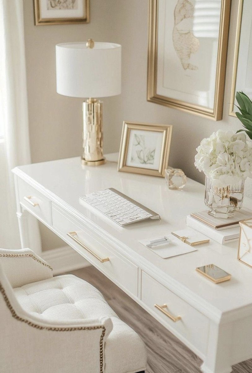 DrMisida's tweet image. Does #creativewriting require a special #writing corner? Can you #focus in a quiet but #messy and #cluttered area?