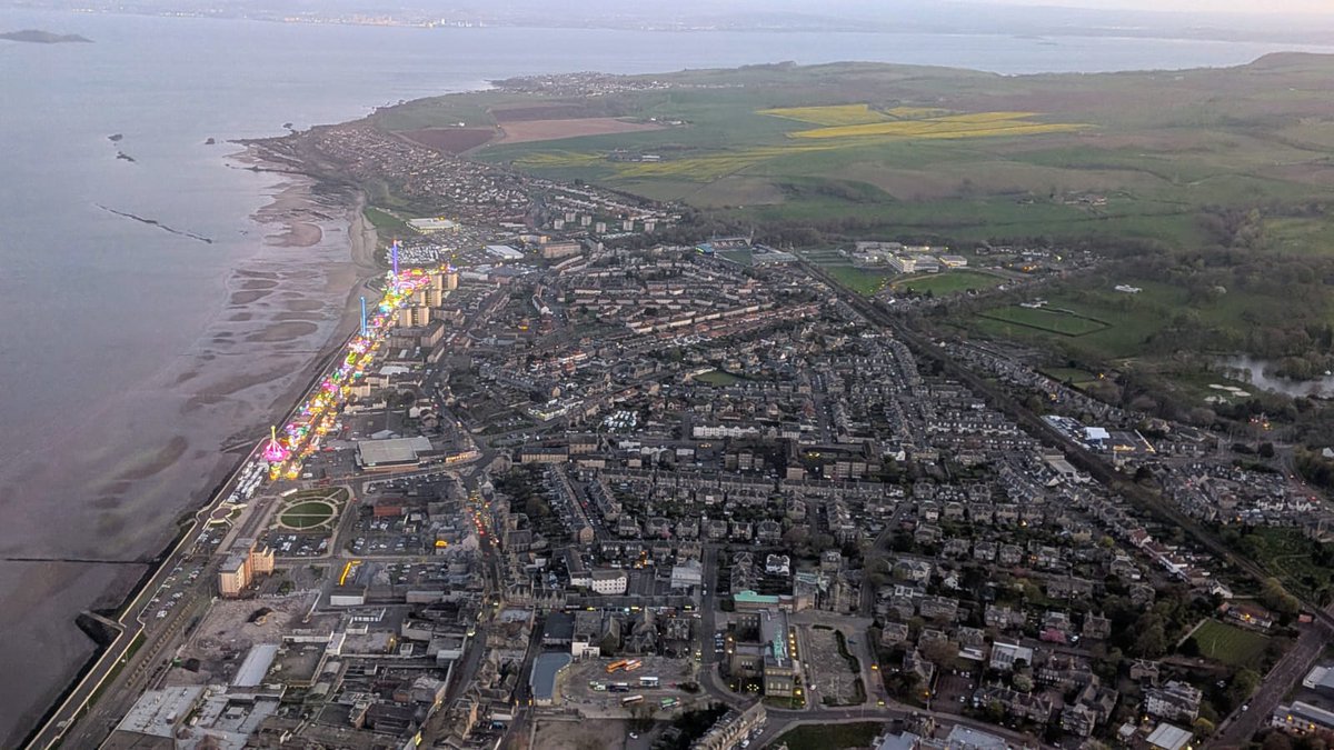 ScotAirAmb's tweet image. Do you know what we're looking at in today's #ViewFromTheCrew photo?

#Scotland #AirAmbulance #Helicopter #Photography