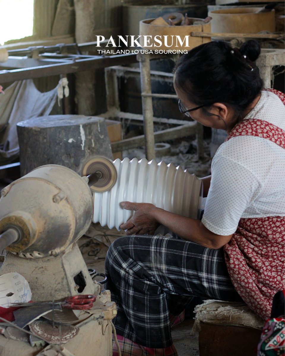Pankesum's tweet image. Behind every product is a process — and the right partner.

From sourcing trusted factories in Thailand to preparing goods for export, we help U.S. clients find the right match.

Not just any supplier — the right one.

#GlobalSourcing #MadeInThailand #ExportToUSA #Pankesum