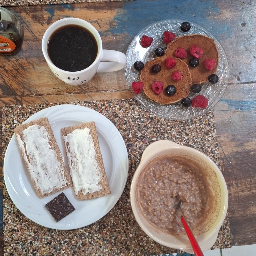 celeste 🐇 tweet media